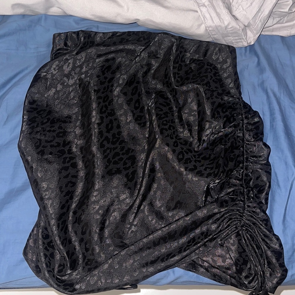 Fitted skirt